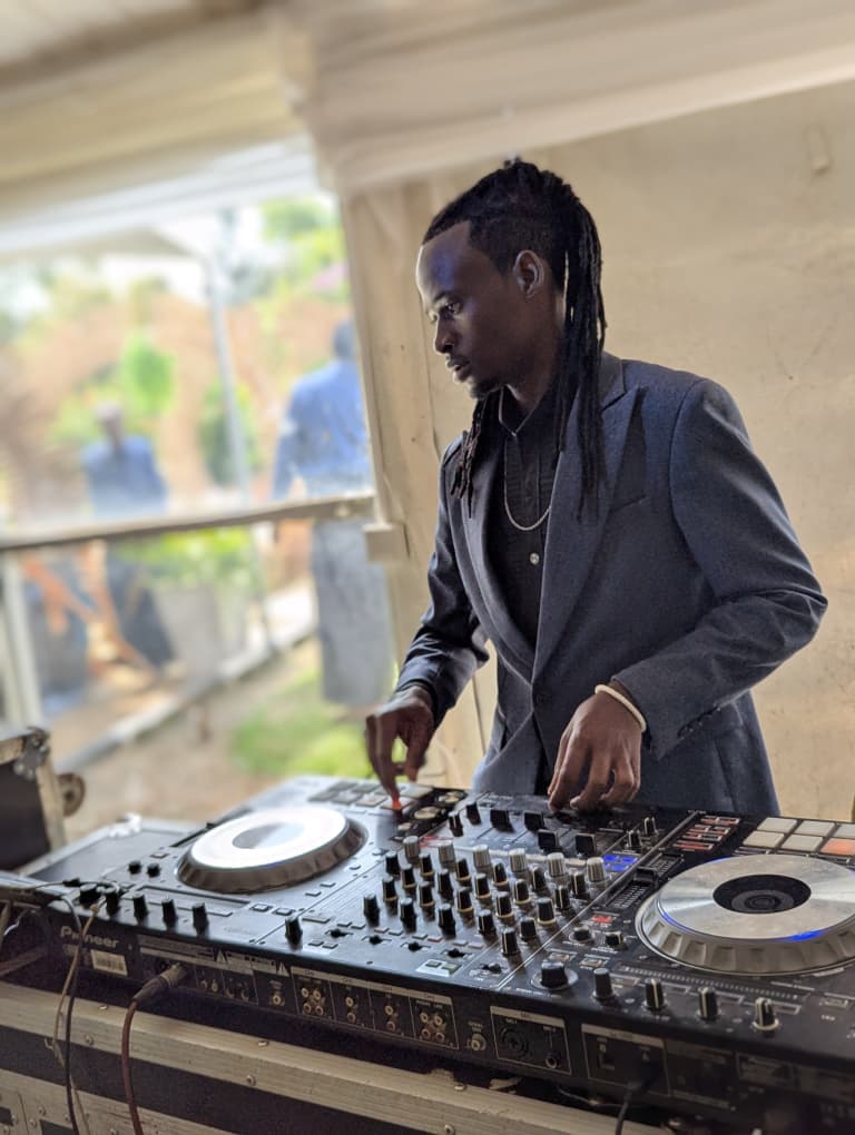 DJ Jaba performing live